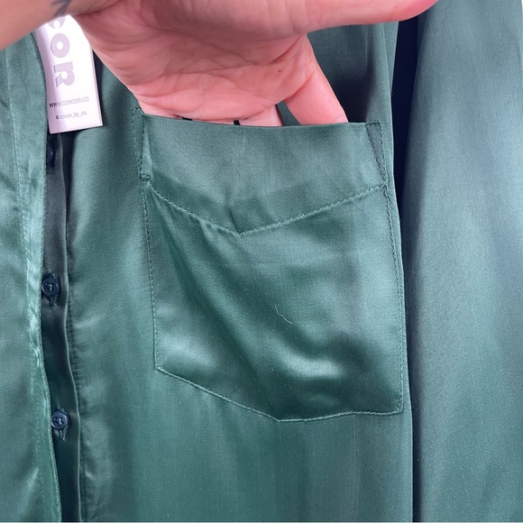 NWT Corcor The Greenwich Satin Oversized Button-Up Shirt Sz XXS - Picture 8 of 10